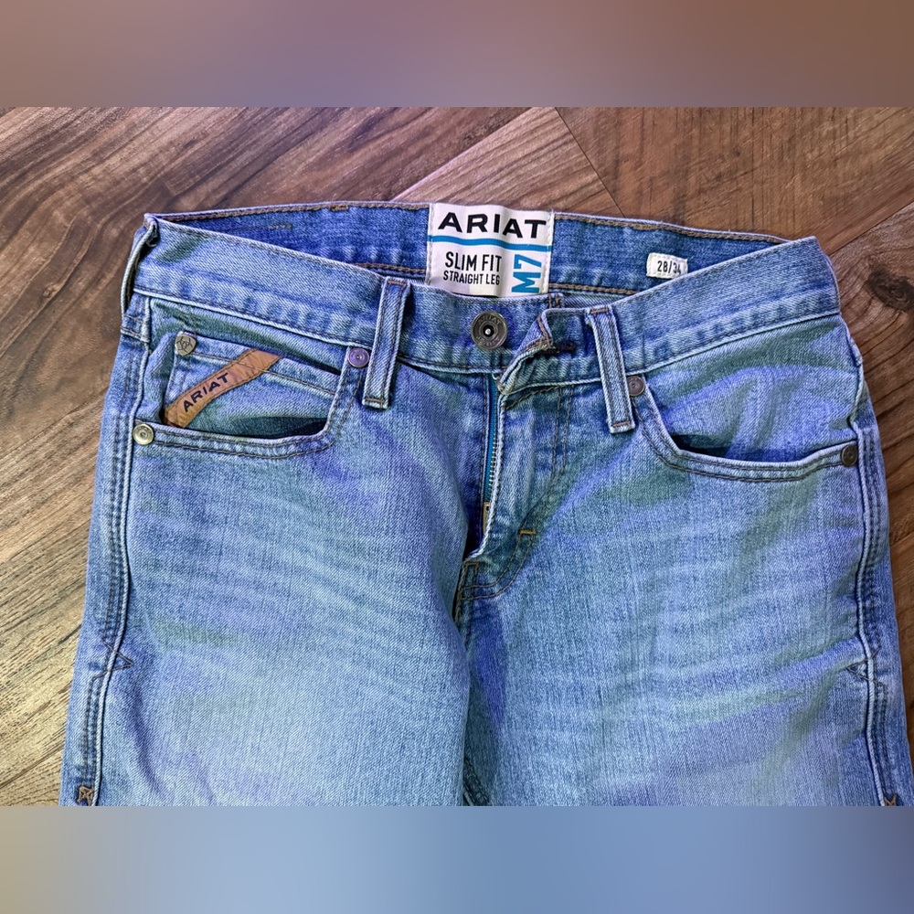 Ariat Men's Slim Fit Light Blue M7 28/34 Jeans